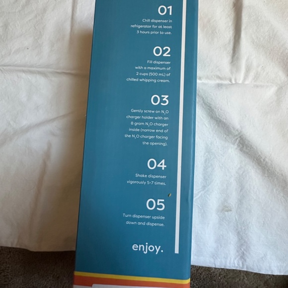 EUR Kitchen professional whipped cream dispenser ( Brand new) - Picture 2 of 4